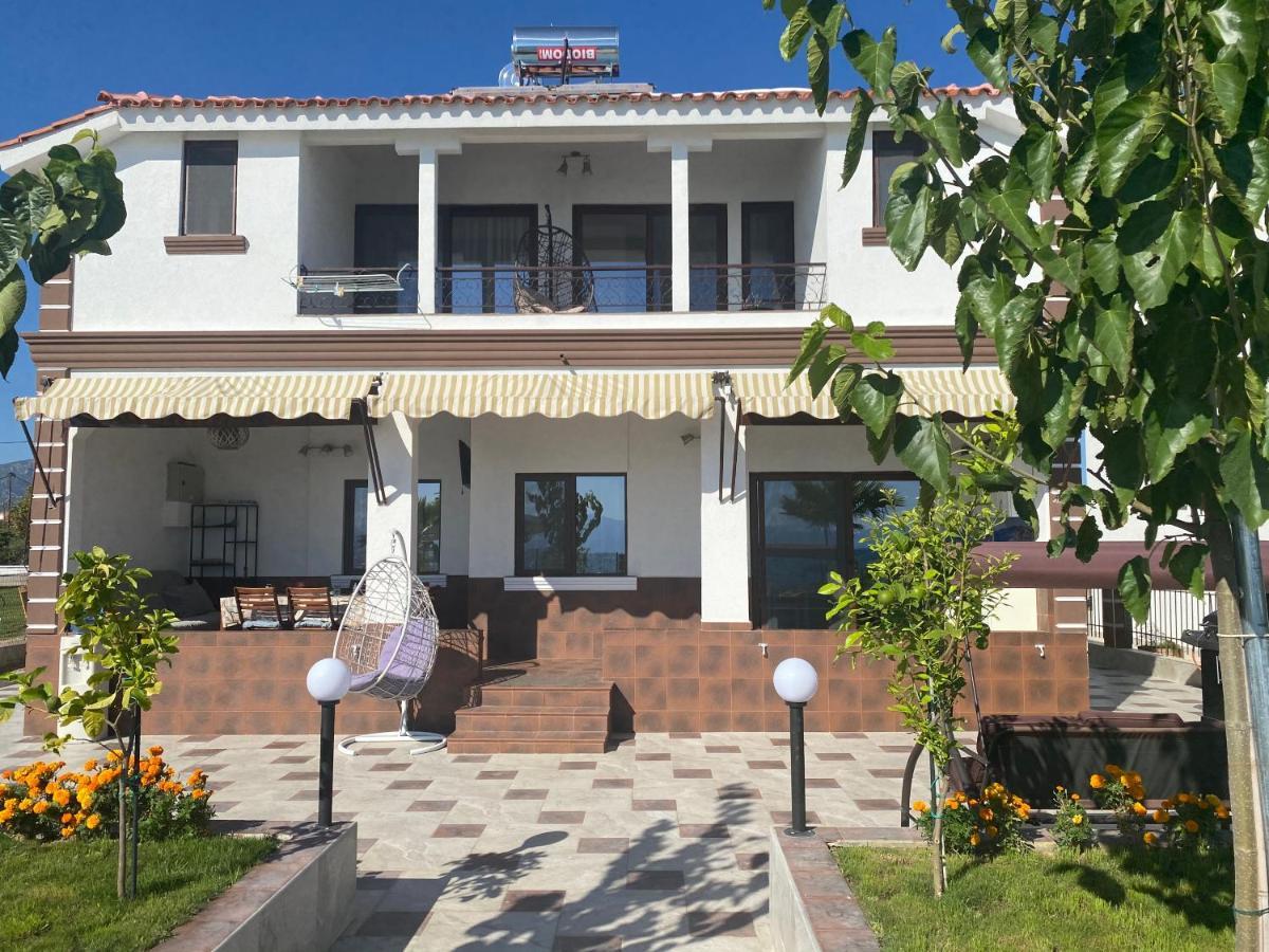 Guest House Costa 1 Karianí Eksteriør bilde
